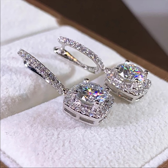 New Women’s925 Silver Diamond Square Drop Earrings - Picture 4 of 5